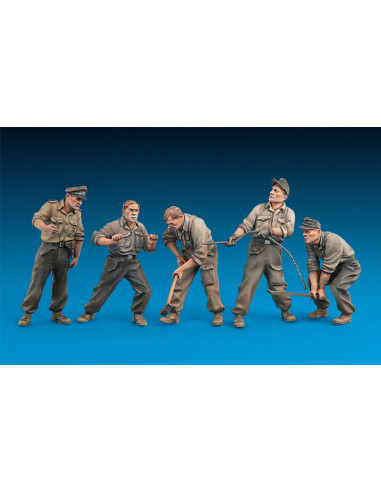 Deutsche Panzerbesatzung bei der...