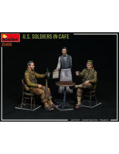 U.S. Soldiers in Cafe, 1/35 2
