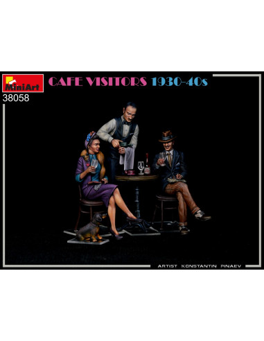 Cafe Visitors 1930-40s, 1/35