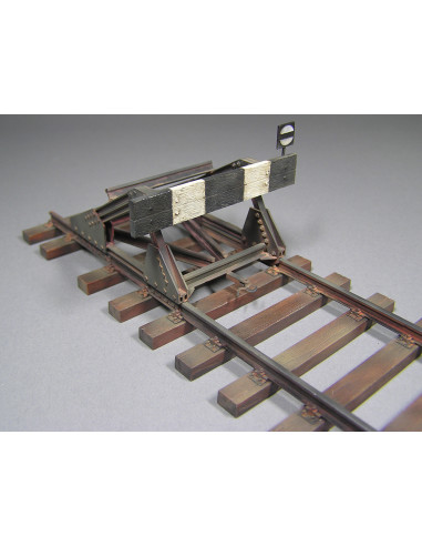 RAILWAY TRACK w/ DEAD END. EUROPEAN...