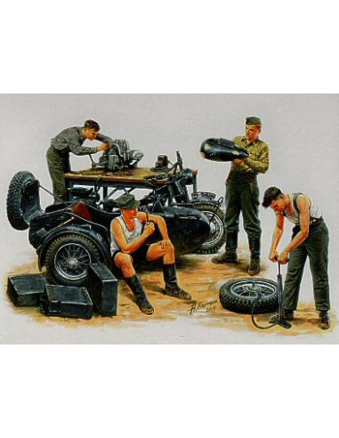 Deutsche Motorradreparatur Crew